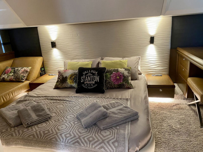 Bavaria R55 Fly Valluga Mallorca 10