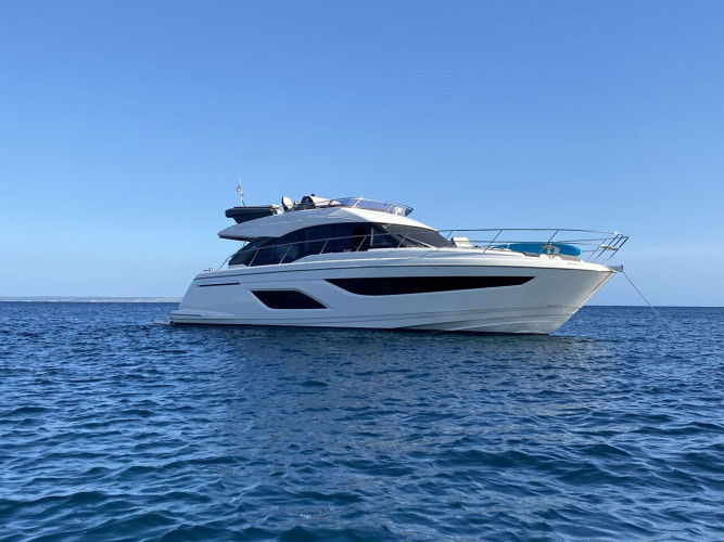 Bavaria R55 Fly Valluga Mallorca 12