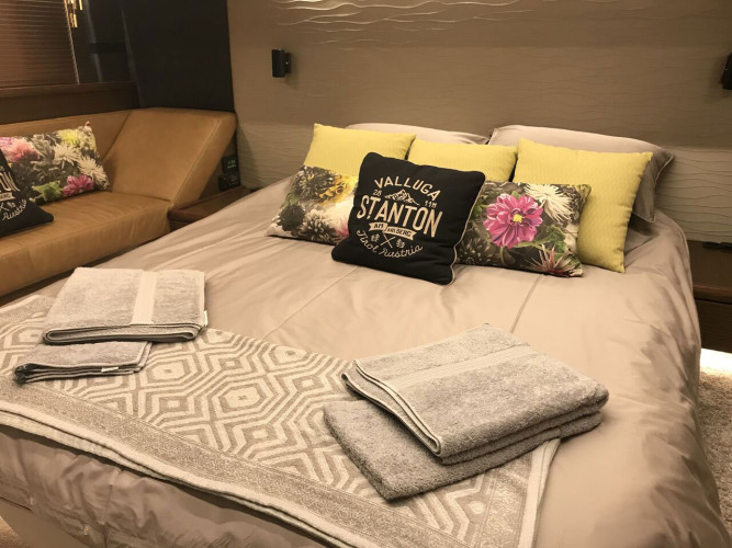 Bavaria R55 Fly Valluga Mallorca 5