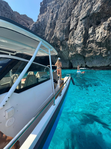 Motorboat Axopar 28 T-Top Bella Maria Mallorca 1