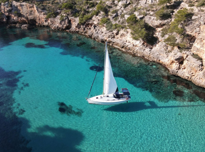 Sailboat Bavaria 36 Servus Mallorca 9