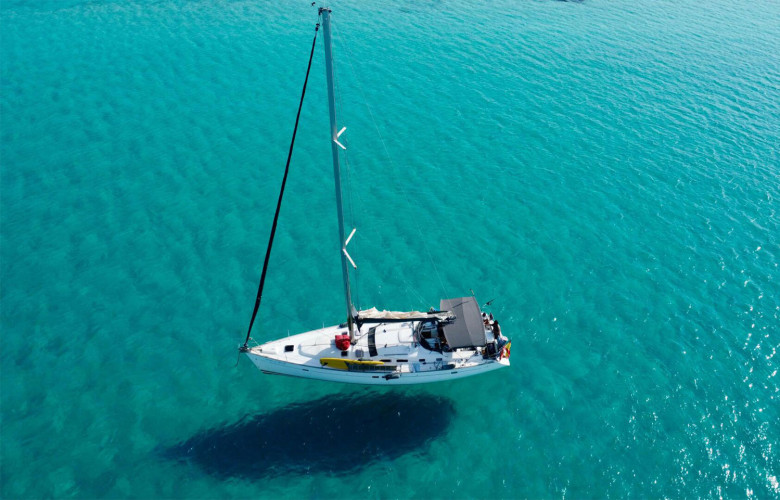 sailboat Beneteau Oceanis 473 Mallorca 6