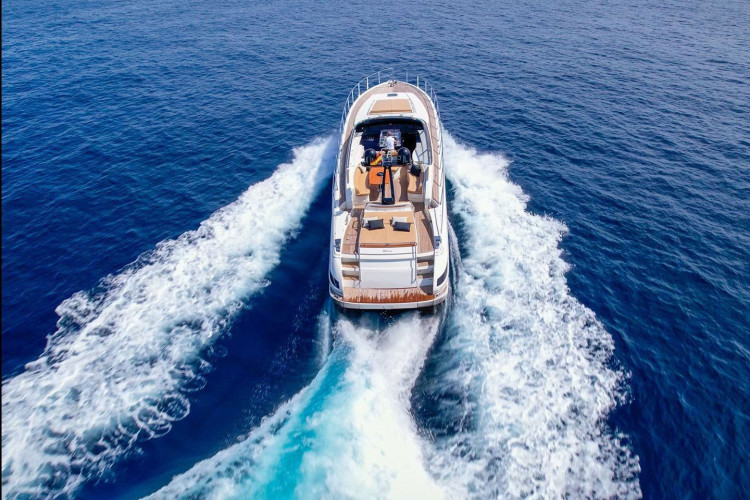 Yate Riva 63 Sede Mallorca 13