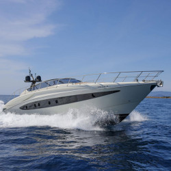 Yate Riva 63 Sede Mallorca 17