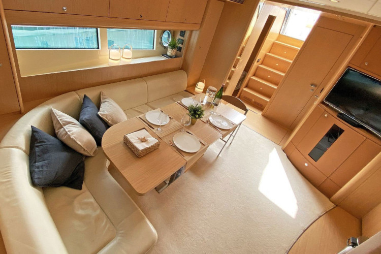 Yate Riva 63 Sede Mallorca 22