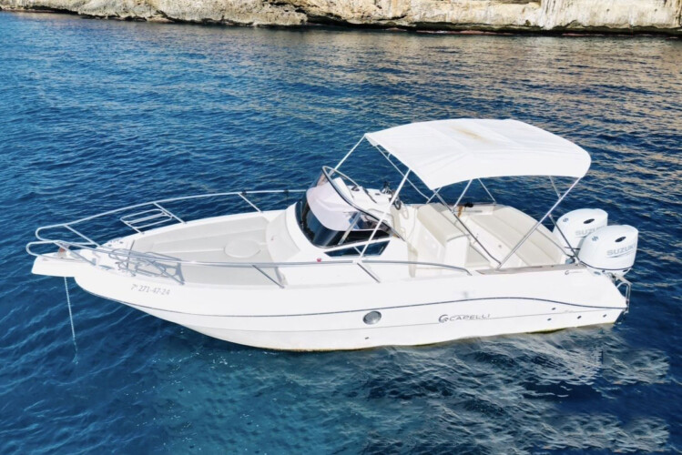 Bateau à moteur Capelli 28 WA Majorque 1