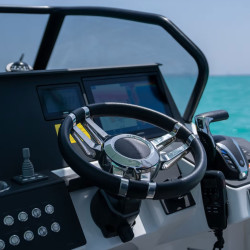 Bateau à moteur Quarken 27 T-Top Mallorca 4