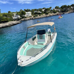 Bateau à moteur Teorema 20 Majorque 4