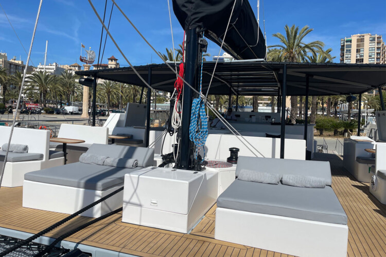 Catamarán CAT 60 Oasis Premium Mallorca 12