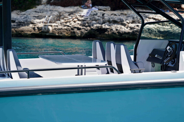 Моторная лодка Axopar 37 Maverick Mallorca 6