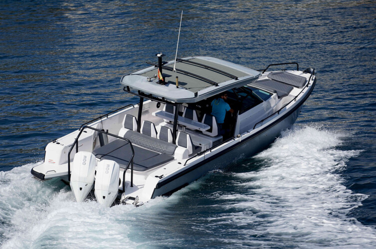 Моторная лодка Axopar 37 Maverick Mallorca 7