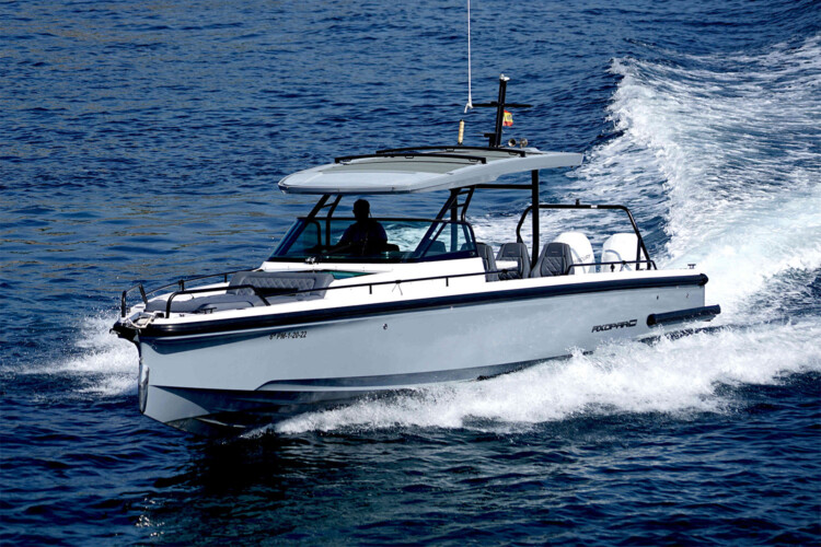 Моторная лодка Axopar 37 Maverick Mallorca 8