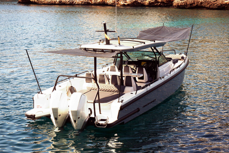 Моторная лодка Axopar 37 Maverick Mallorca 9