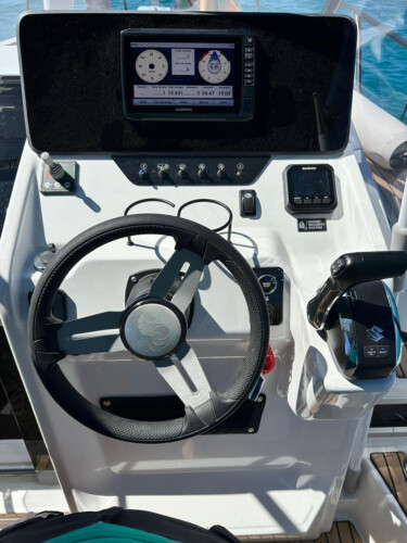 Моторная лодка Beneteau Flyer 8 Mallorca 10