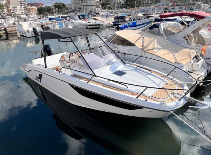 Моторная лодка Beneteau Flyer 8 Mallorca 3