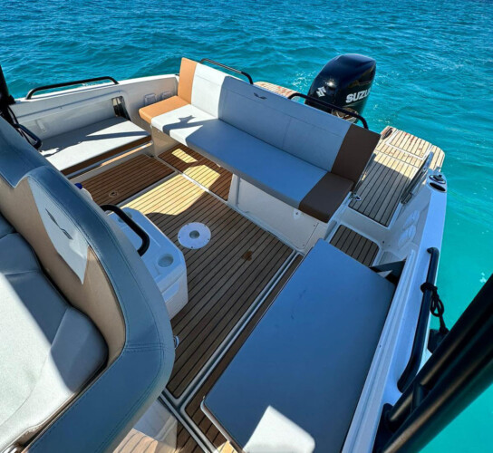 Моторная лодка Beneteau Flyer 8 Mallorca 5