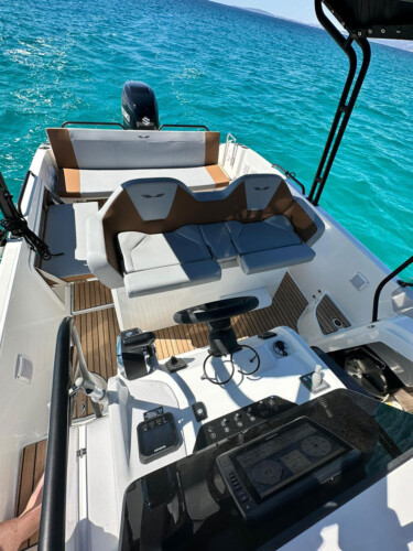 Моторная лодка Beneteau Flyer 8 Майорка 9