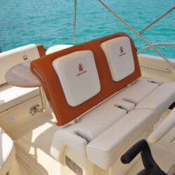 Lancha motora Invictus 240 CX Mallorca 3