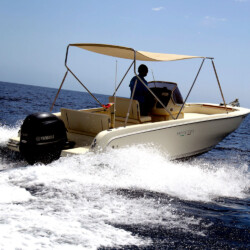 Bateau à moteur Invictus FX 200 Mallorca 3