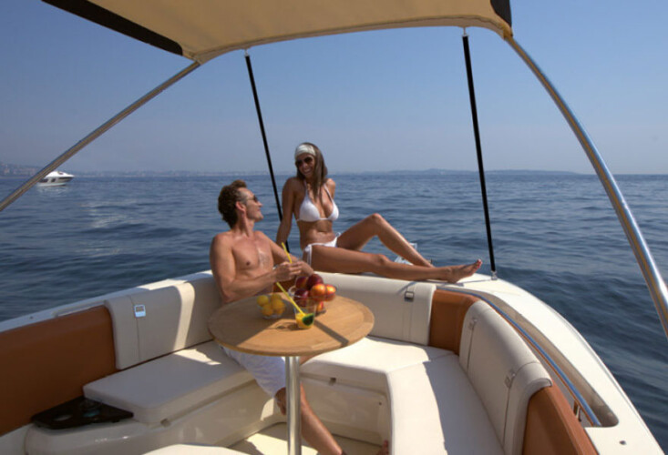 Bateau à moteur Invictus FX270 Anais Mallorca 13