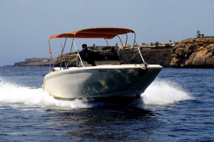 Bateau à moteur Invictus FX270 Anais Mallorca 6