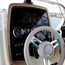 Bateau à moteur Invictus FX270 Anais Mallorca 7