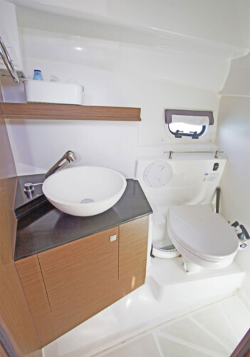 Lancha Jeanneau Cap Camarat 9.0 WA Mamajuana Mallorca 8