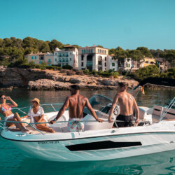 Barca a motore Karnic SL601 Heaven Maiorca 11