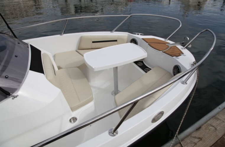 Barca a motore Karnic SL601 Heaven Maiorca 6