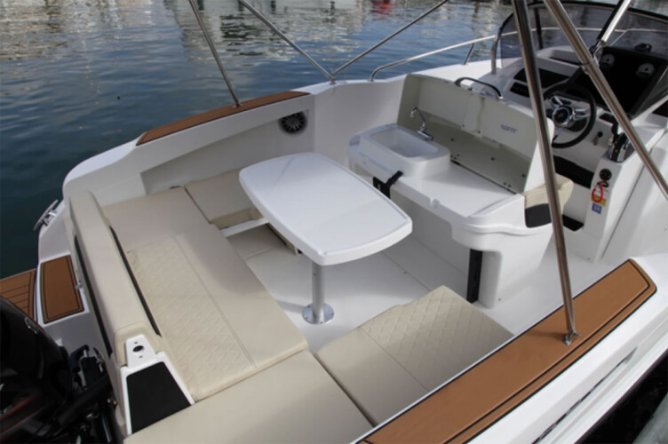 Barca a motore Karnic SL601 Heaven Maiorca 9