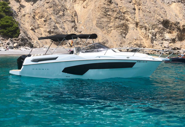 Lancha Karnic SL800 Ángeles Mallorca 14