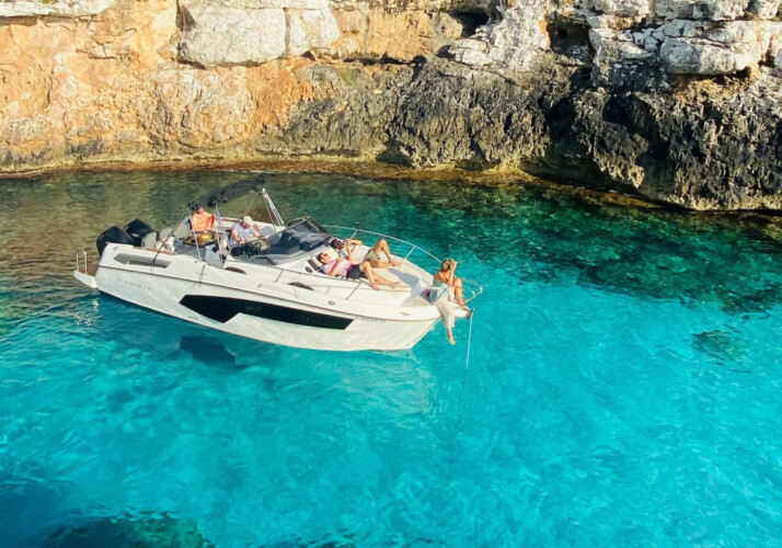 Lancha Karnic SL800 Ángeles Mallorca 15