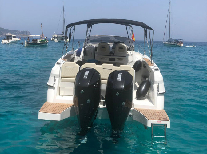 Lancha Karnic SL800 Ángeles Mallorca 3