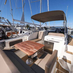 Motoscafo Nuva M9 Steak Tartar Mallorca 3