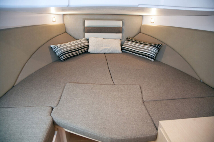 Motorboat Ranieri Next 220 SH Pamboli Mallorca 10