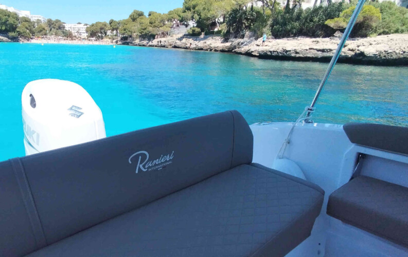 Motorboat Ranieri Next 220 SH Pamboli Mallorca 12