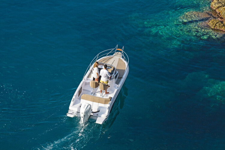 Motorboat Ranieri Next 220 SH Pamboli Mallorca 5