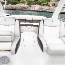 Lancha motora Regal 2700 Queen of Tortuga Mallorca 8