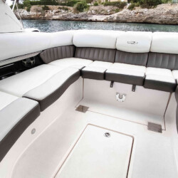 Lancha motora Regal 2700 Queen of Tortuga Mallorca 9