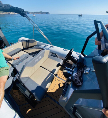 Embarcación neumática Grand D600 Lux Bullet Mallorca 10