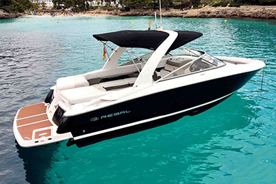 Alquilar lancha motora Regal 2700 Queen of Tortuga Mallorca