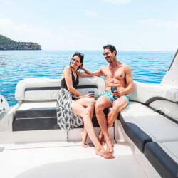 Motorboot Regal 3300 Seanna Mallorca 10