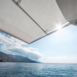 Motorboot Regal 3300 Seanna Mallorca 11