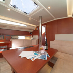 Sailboat Hanse 418 Seacret Mallorca 7