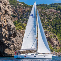 Sailboat Hanse 508 Searenity Mallorca 9