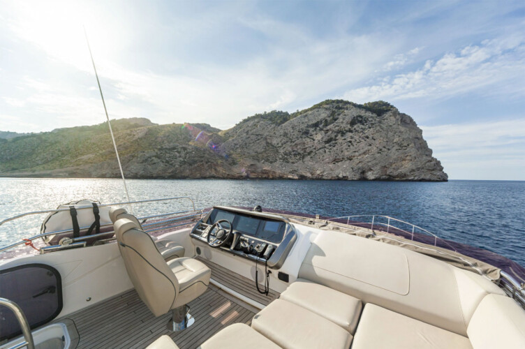 Yate Princess S62 Miss Demeanor Mallorca 27