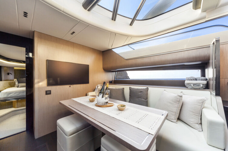 Yate Sunseeker Superhawk 55 Eliseaum Mallorca 32