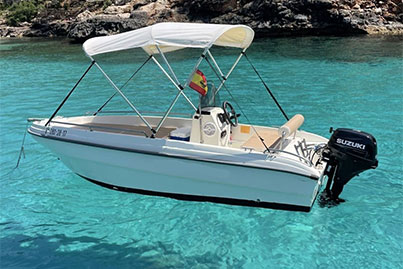 rent motorboat Karel 400 Cala dOr