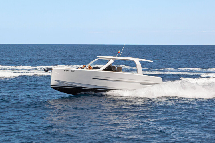 яхта Fjord 39 XL Season 2 Mallorca 10