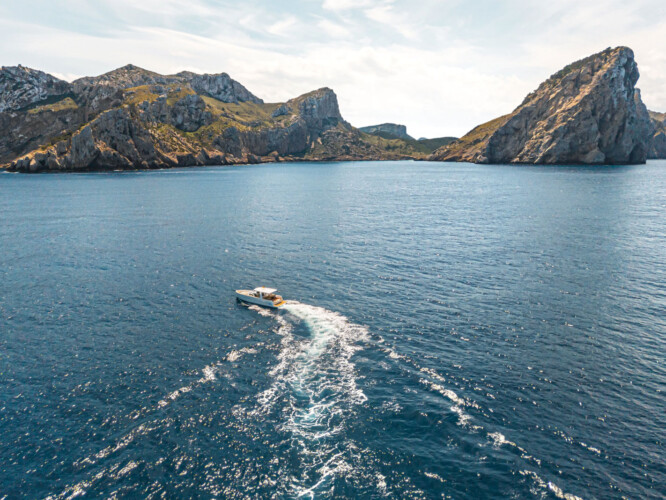 яхта Fjord 39 XL Season 2 Mallorca 8